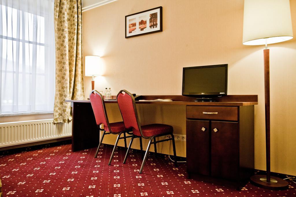Hotel Stara Szmergielnia Bielsko-Biała Rom bilde